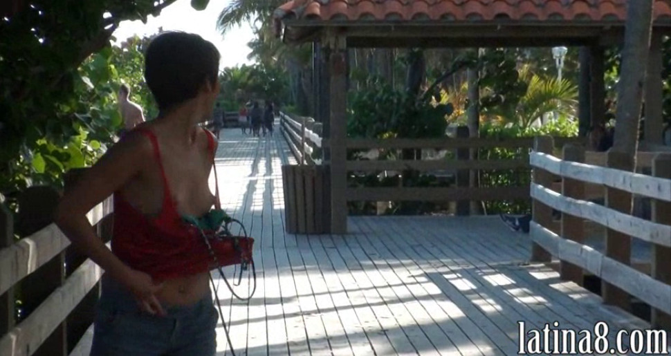 Tiny teen girlfriend horny sex at home