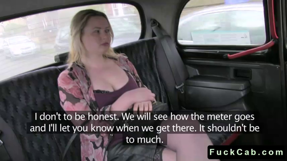 Chubby tattooed blonde fucked in taxi