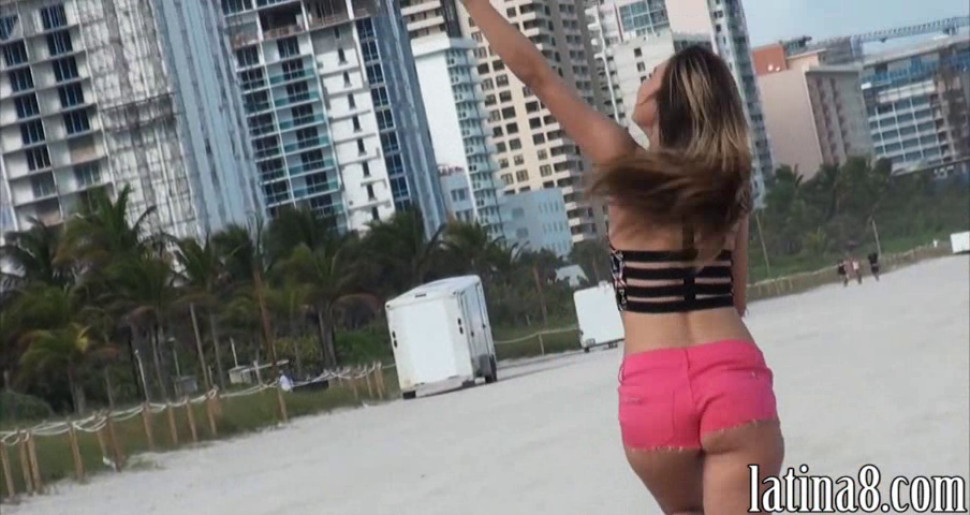 Cute latina girlfriend homemade porn