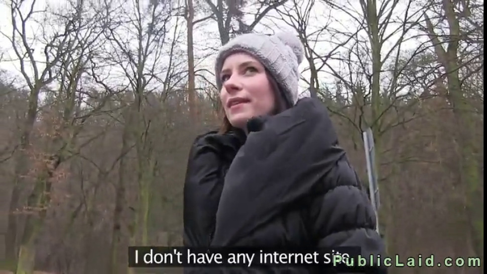 Dude spoted pornstar in park and fucks her