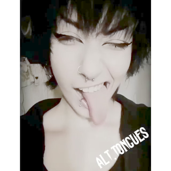 p3troleum - Sexy Emo Alternative Chick With Long Tongue